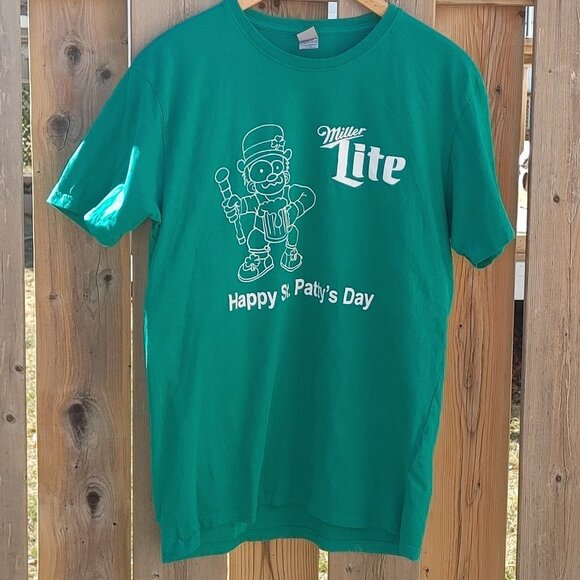 Miller Lite "Happy St Patty's Day" T-Shirt L Crew Leprechaun Shamrocks Beer - Picture 2 of 4